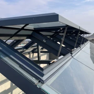 KT Modern Aluminumg Lass Roof Skylight Window Automatic Modern Design Glass Skylight for Outdoor Aluminum Alloy Frame Vertical